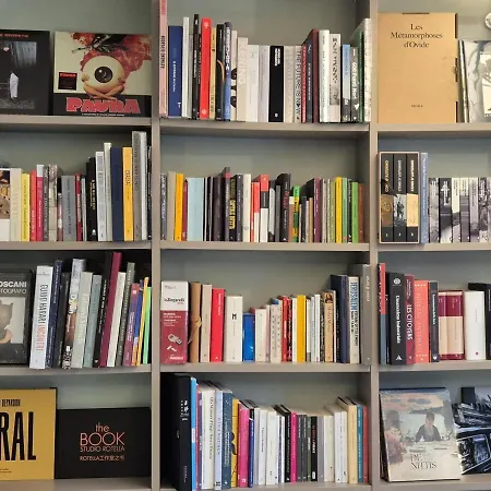 شقة 09 - Loft Library *
